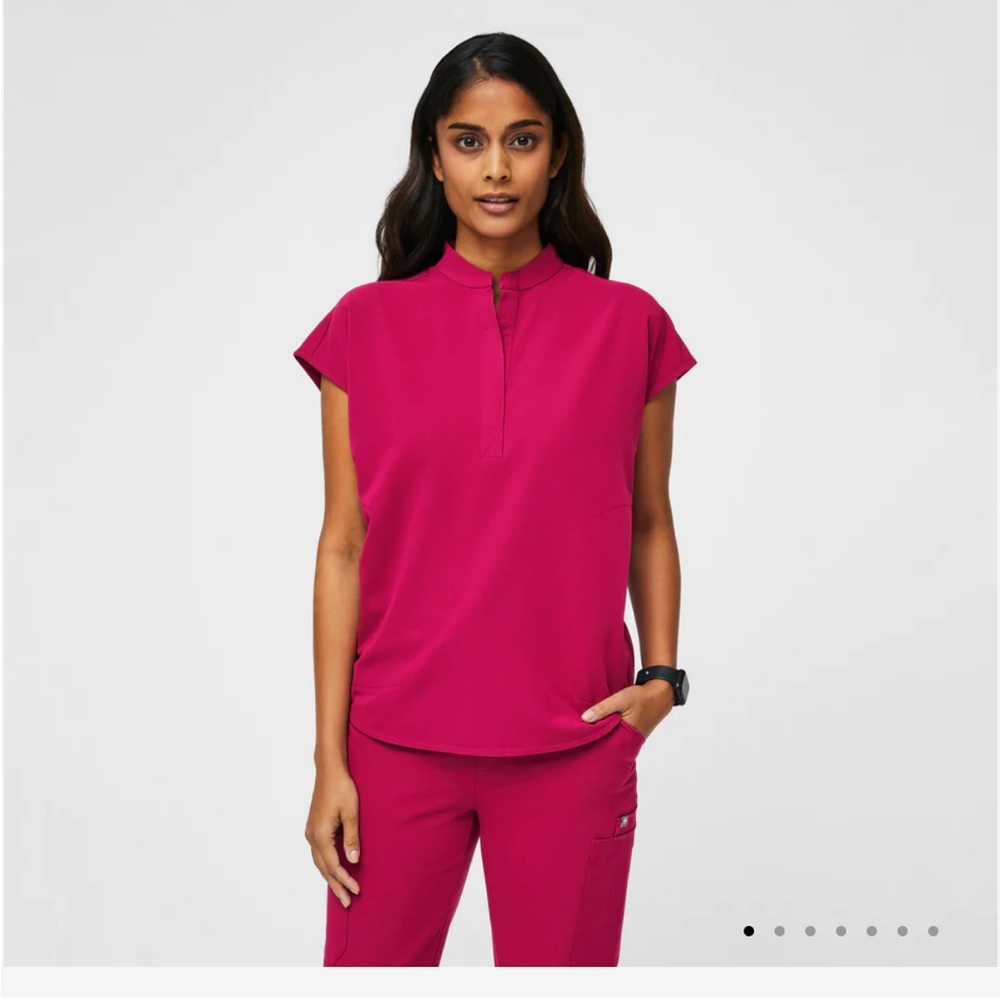 FIGS Rafaela™ Oversized Scrub Top ULTRA ROSE XXS